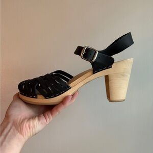 Maguba Black Women's Clog Sandals